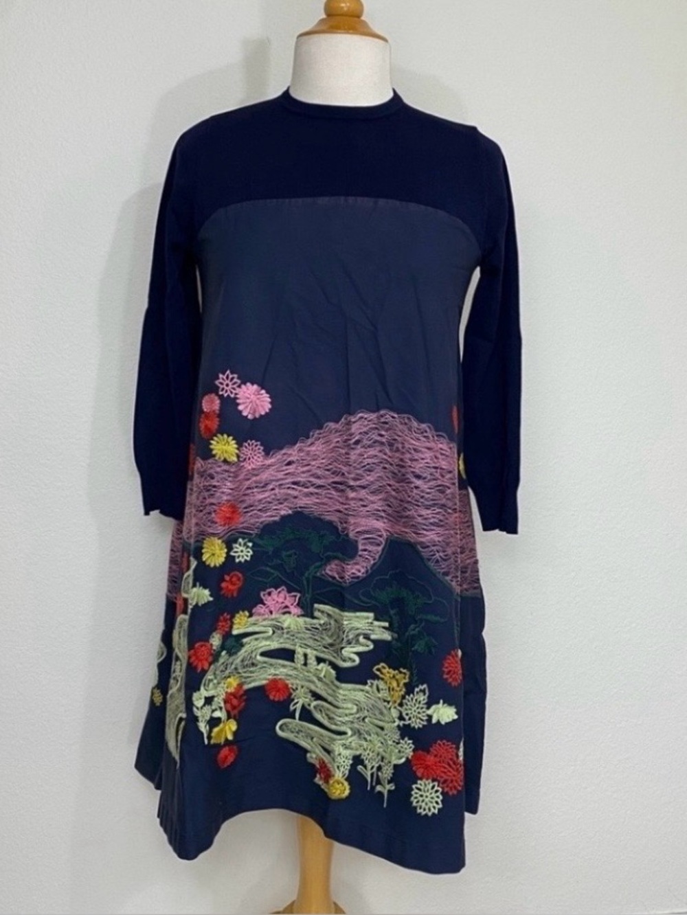 Vintage Womens Navy Knit Asian Floral Embroidered Babydoll Mini Dress Size Small